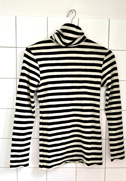 Pure merino roll-neck