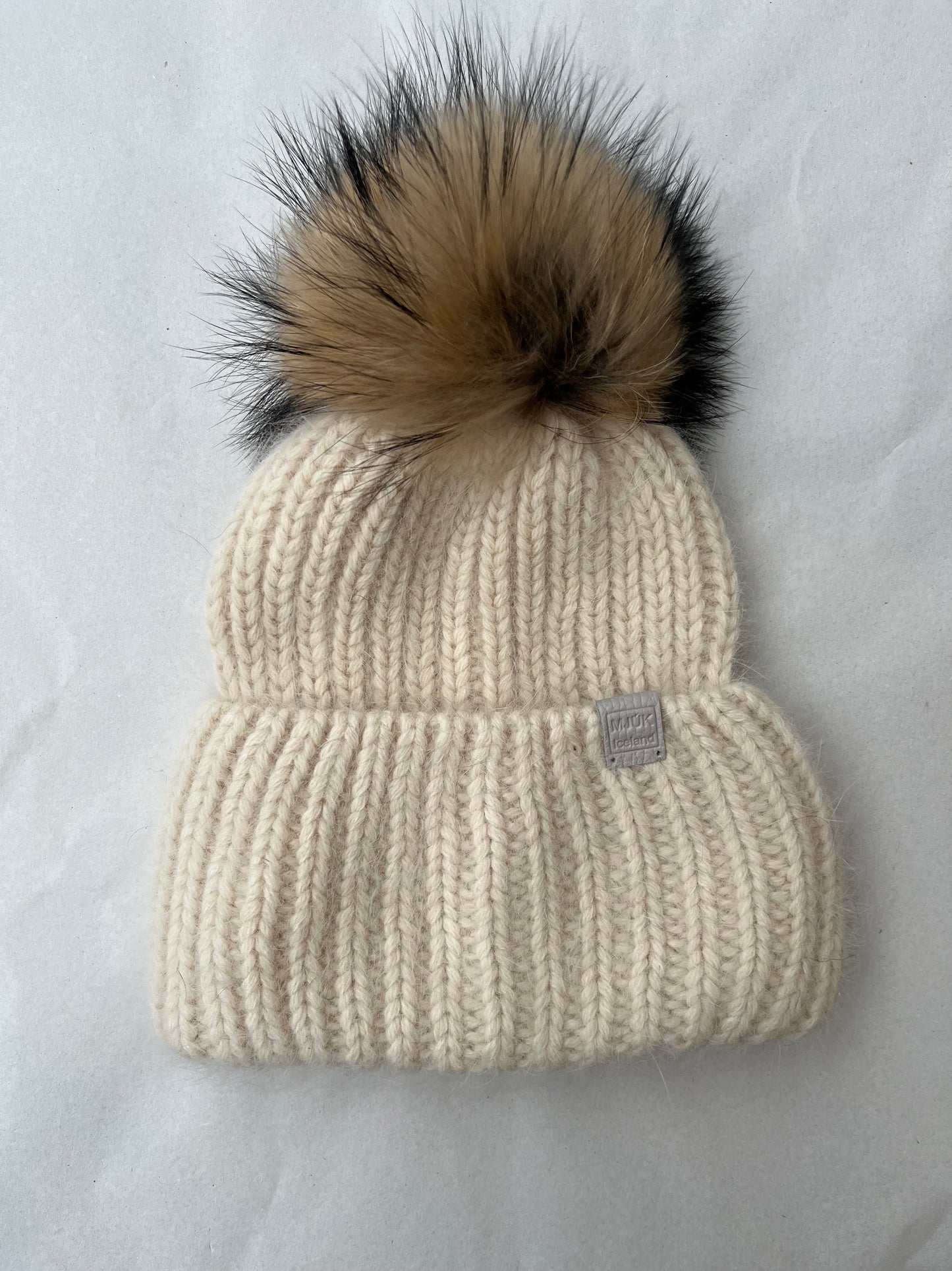 MJÚK handknit beanie