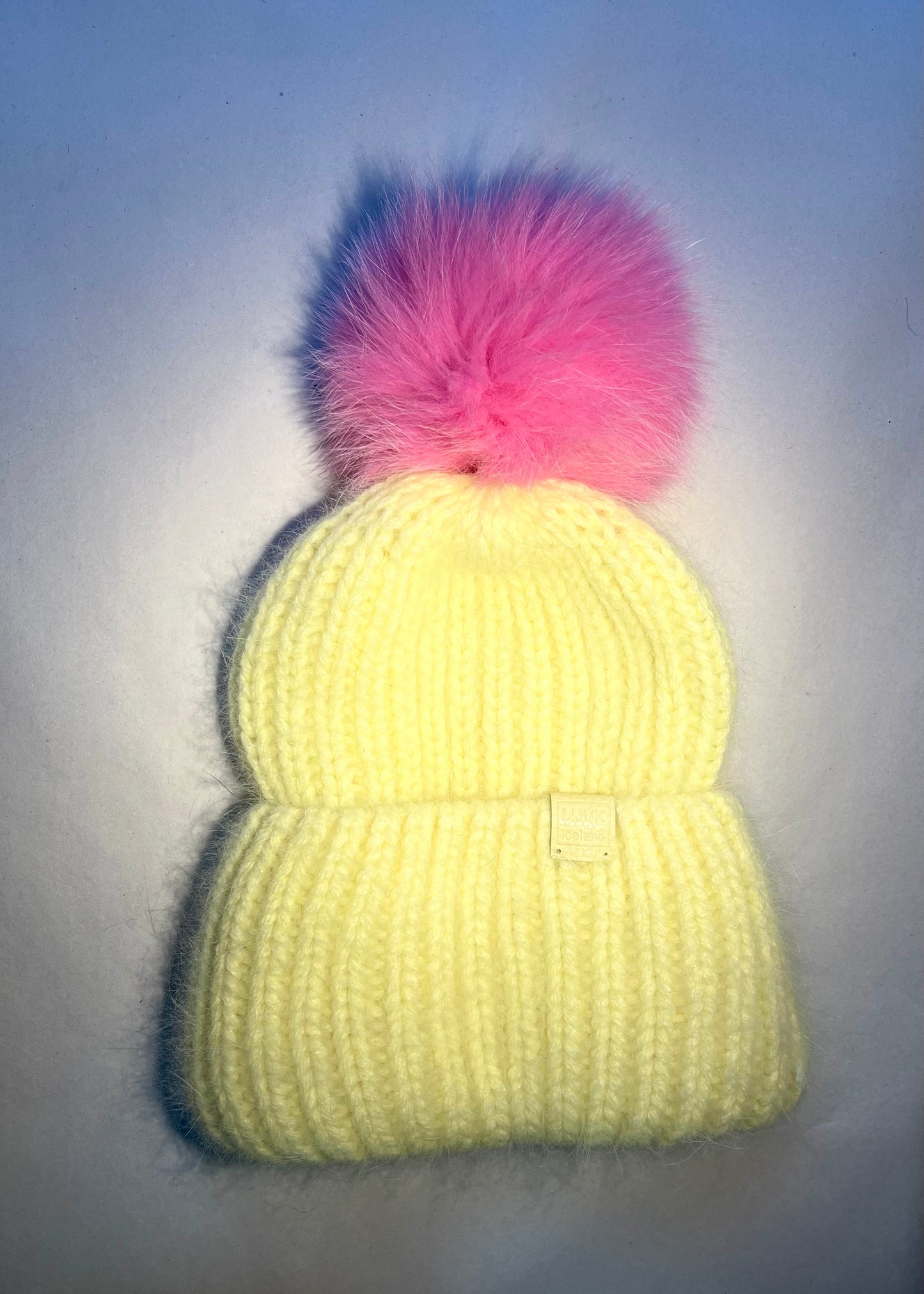MJÚK handknit beanie