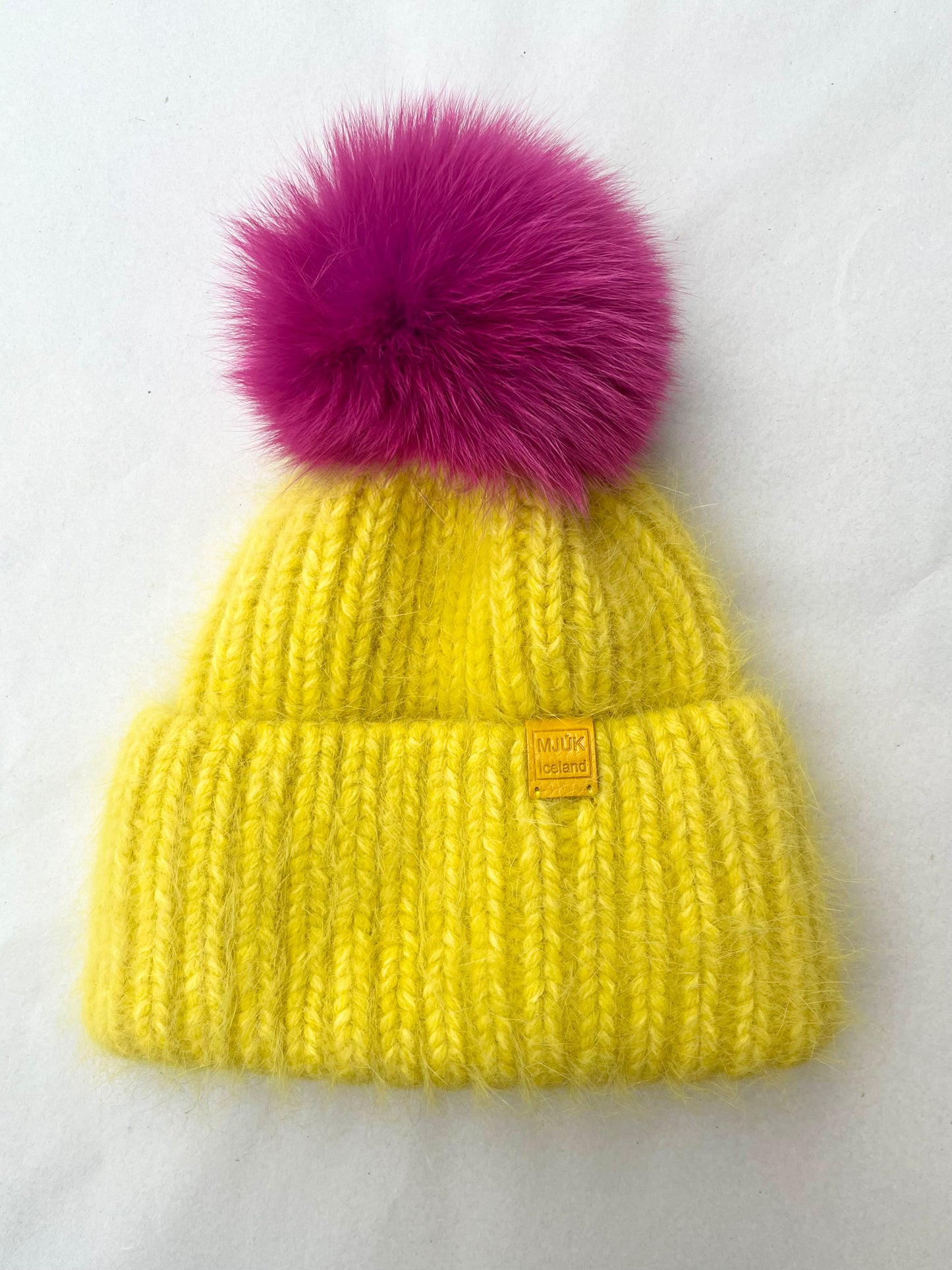 MJÚK handknit beanie