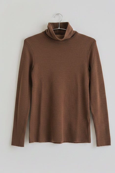 Pure merino roll-neck chesnut