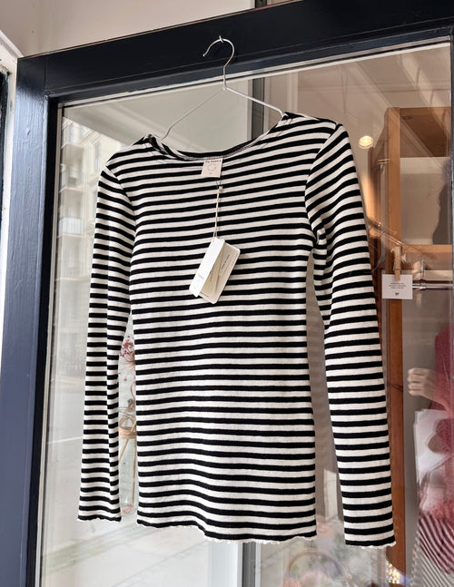 Boat-neck, pure merino