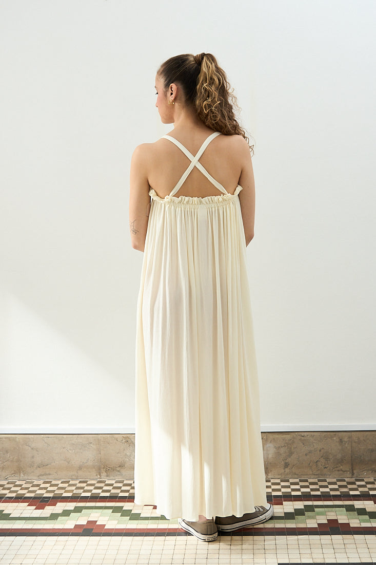 Shoulderless dress