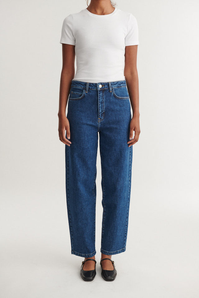 Barrel jeans Ea mid blue, GOTS