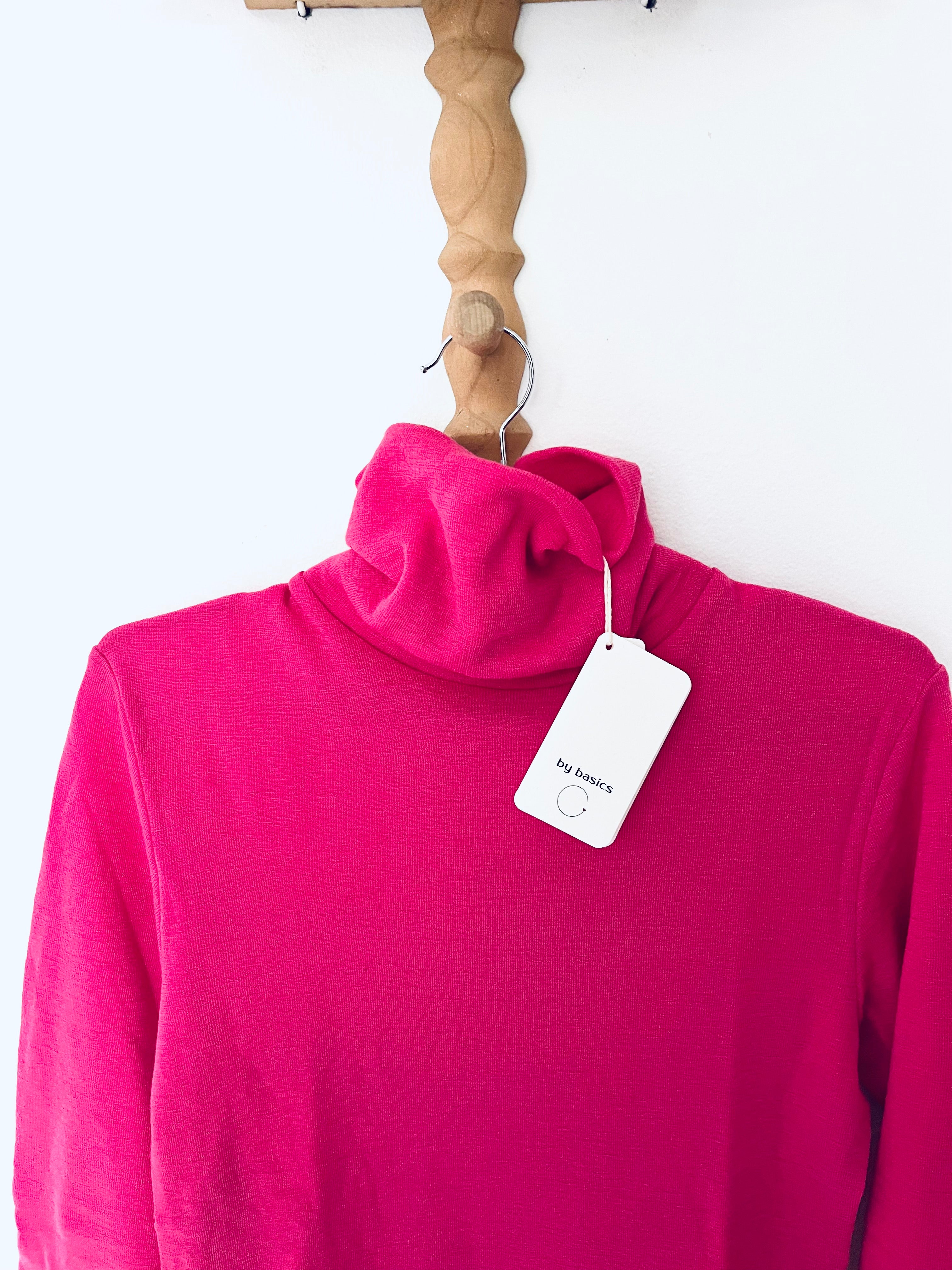 Pure merino roll-neck pink