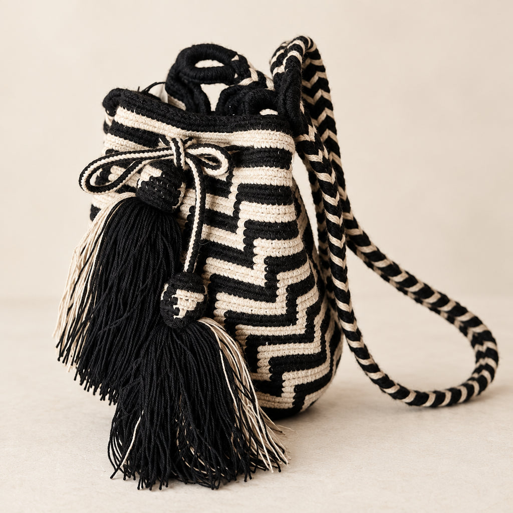 Wayuu unika taske - small - black/beige stairs