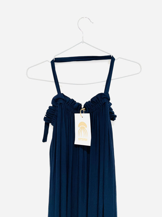 Shoulderless dress