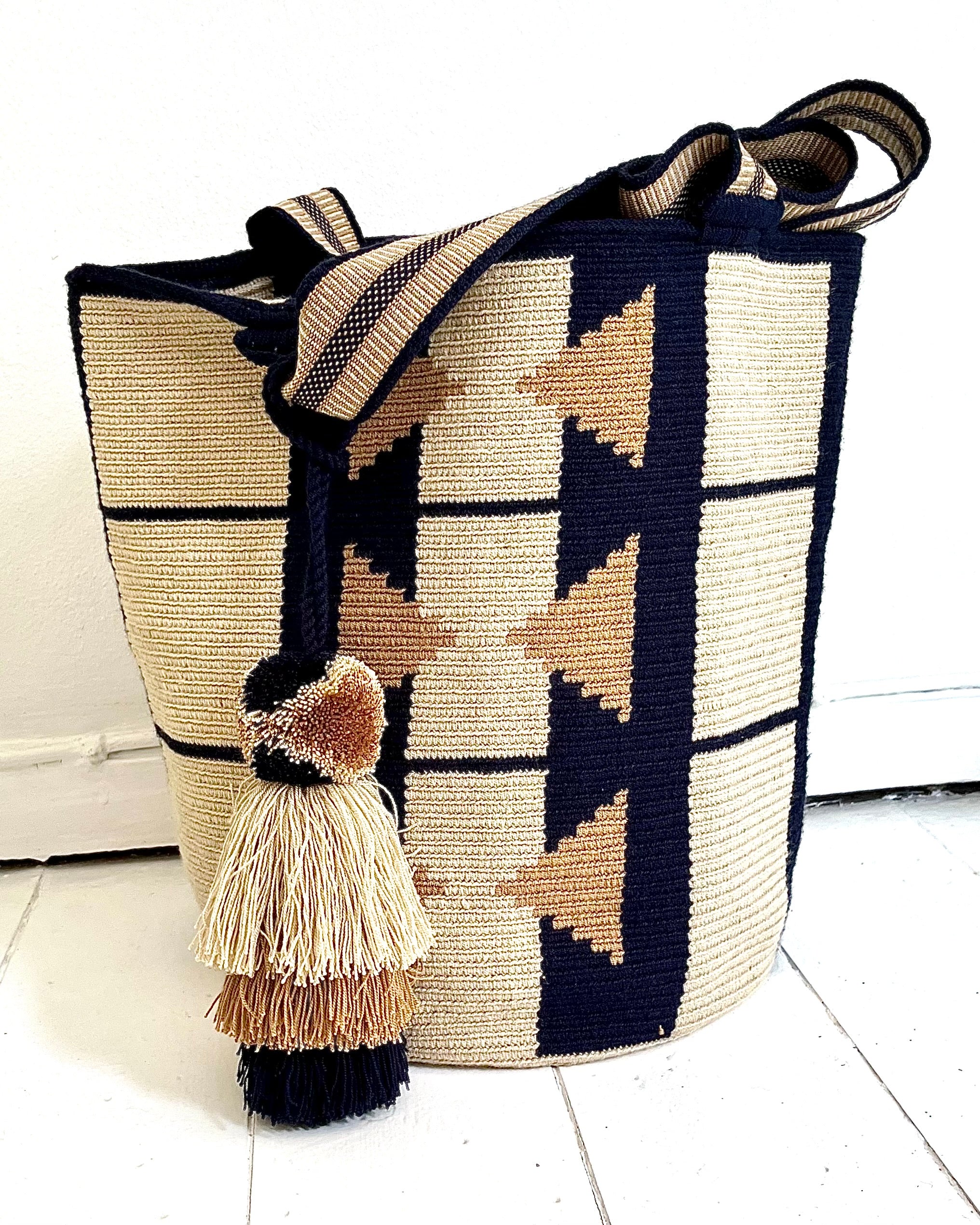 Wayuu unika taske - stor - dark navy/beige/cream