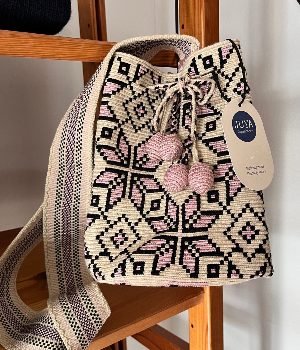 Handcrocheted and wowen by Colombian  artisans