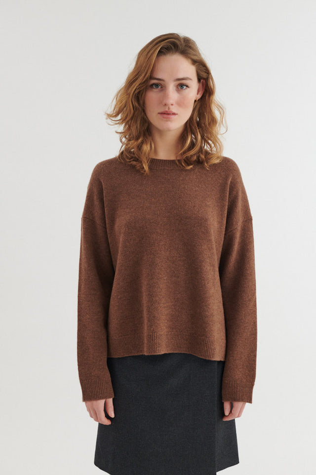 Liz crew merino sweater, fudge brown, RWS