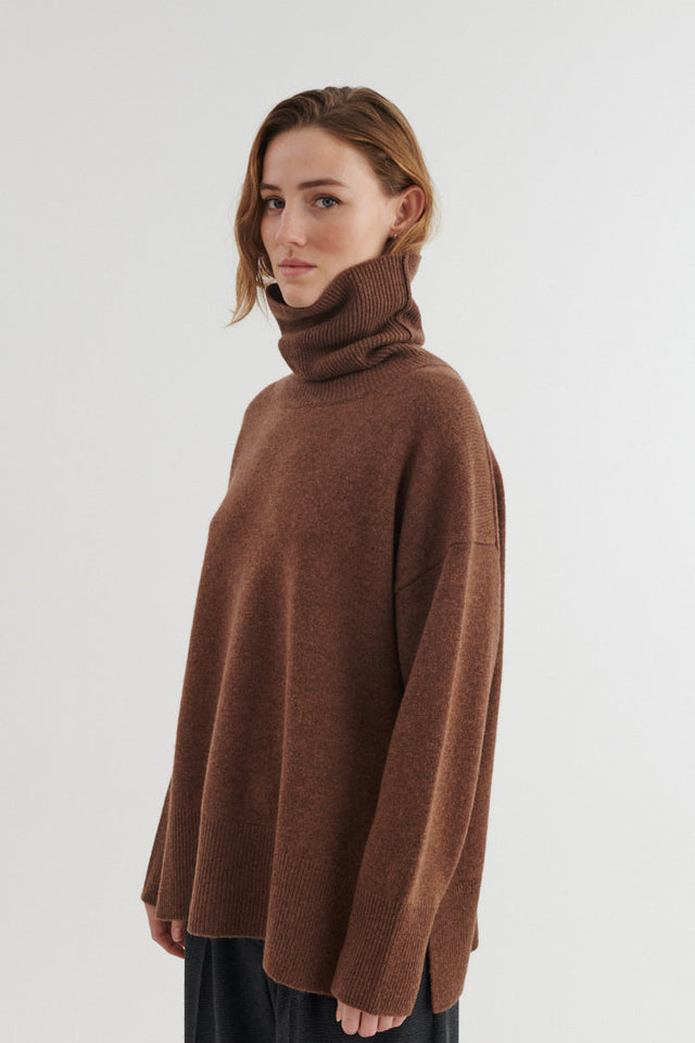Liz roll-neck merino sweater, fudge brown, RWS