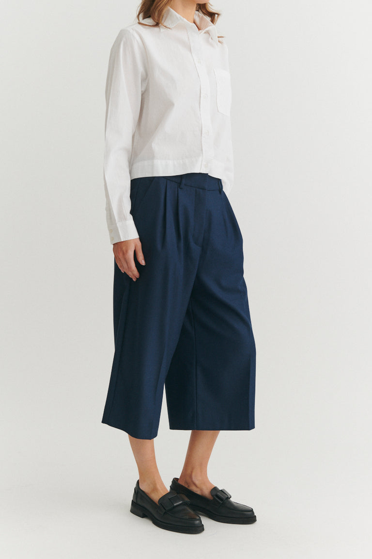 Pleated Marjo shorts, navy
