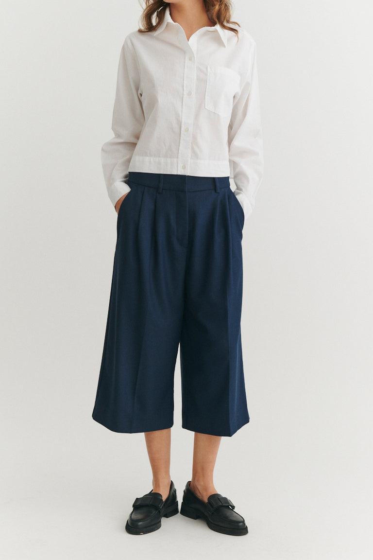 Pleated Marjo shorts, navy