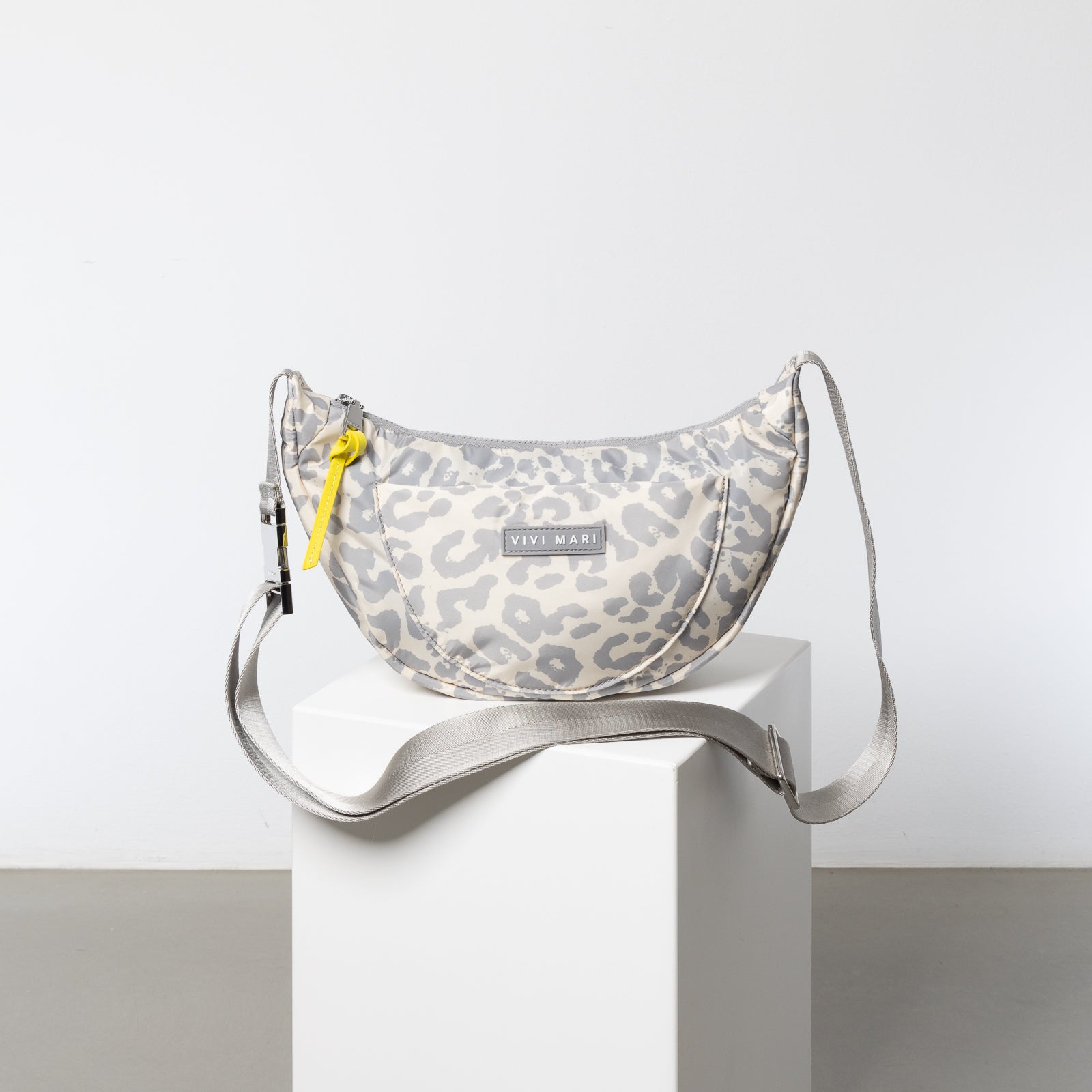 Recycled Bum Bag - leo grey/sand