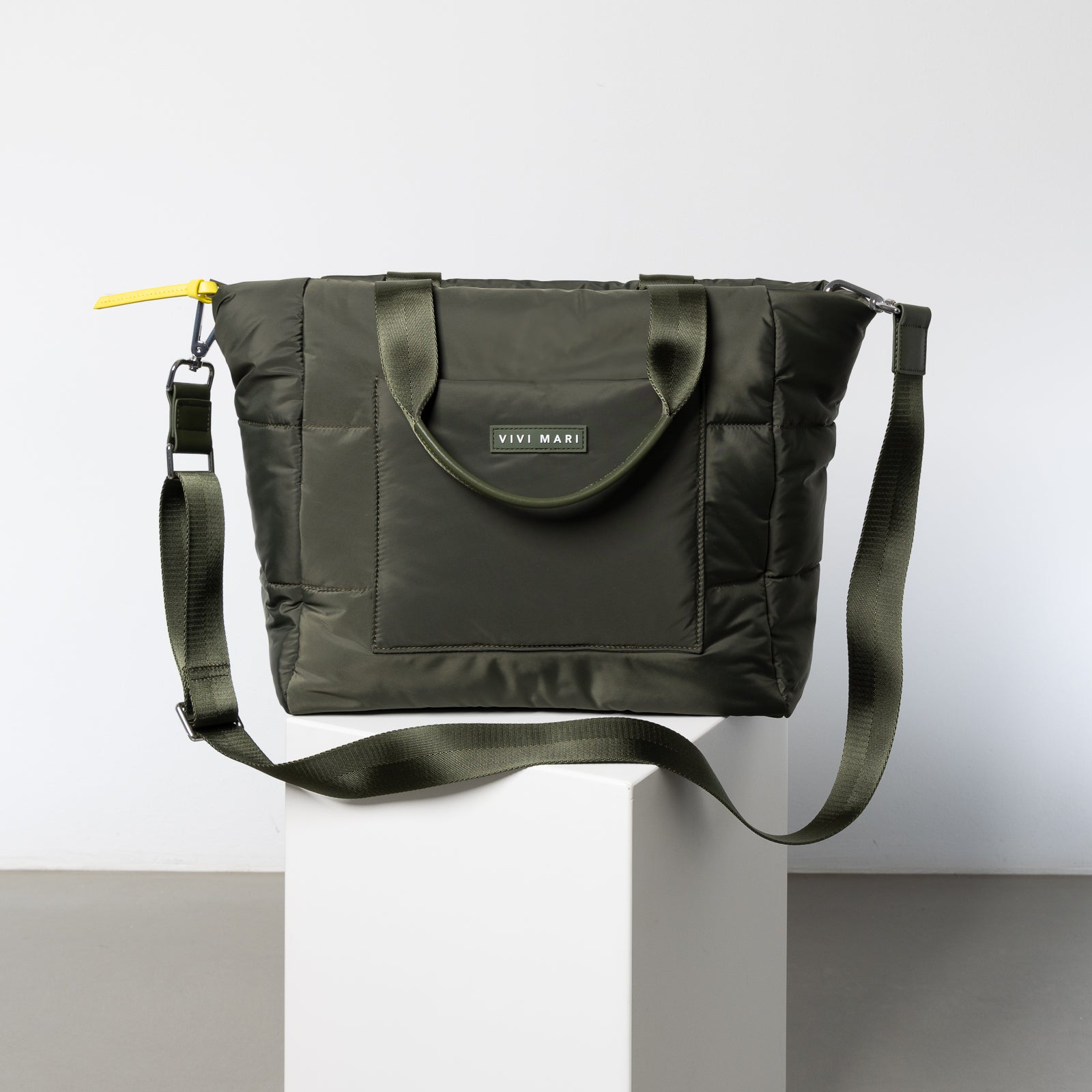 Recycled Padded Tote Bag - dark olive
