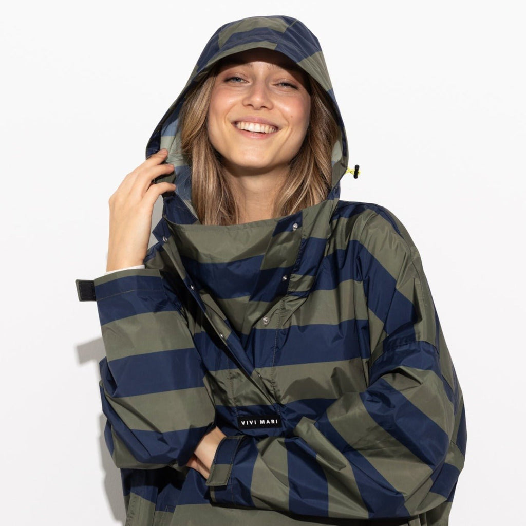 Recycled Rain Poncho - stripe olive/navy