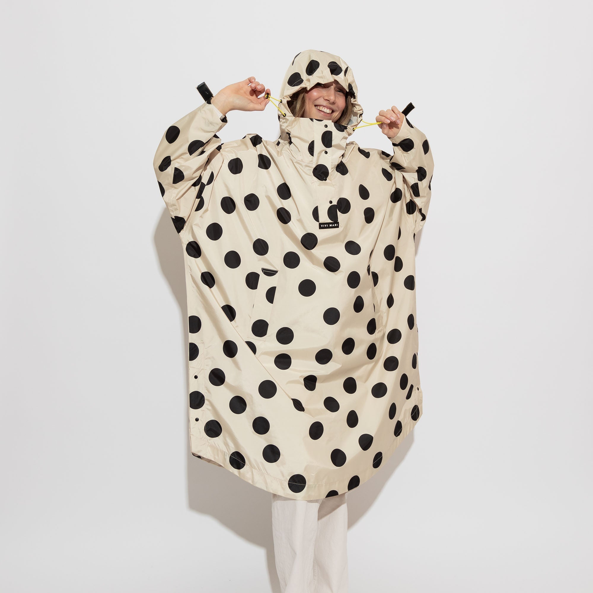 Recycled Rain Poncho - dots black/sand