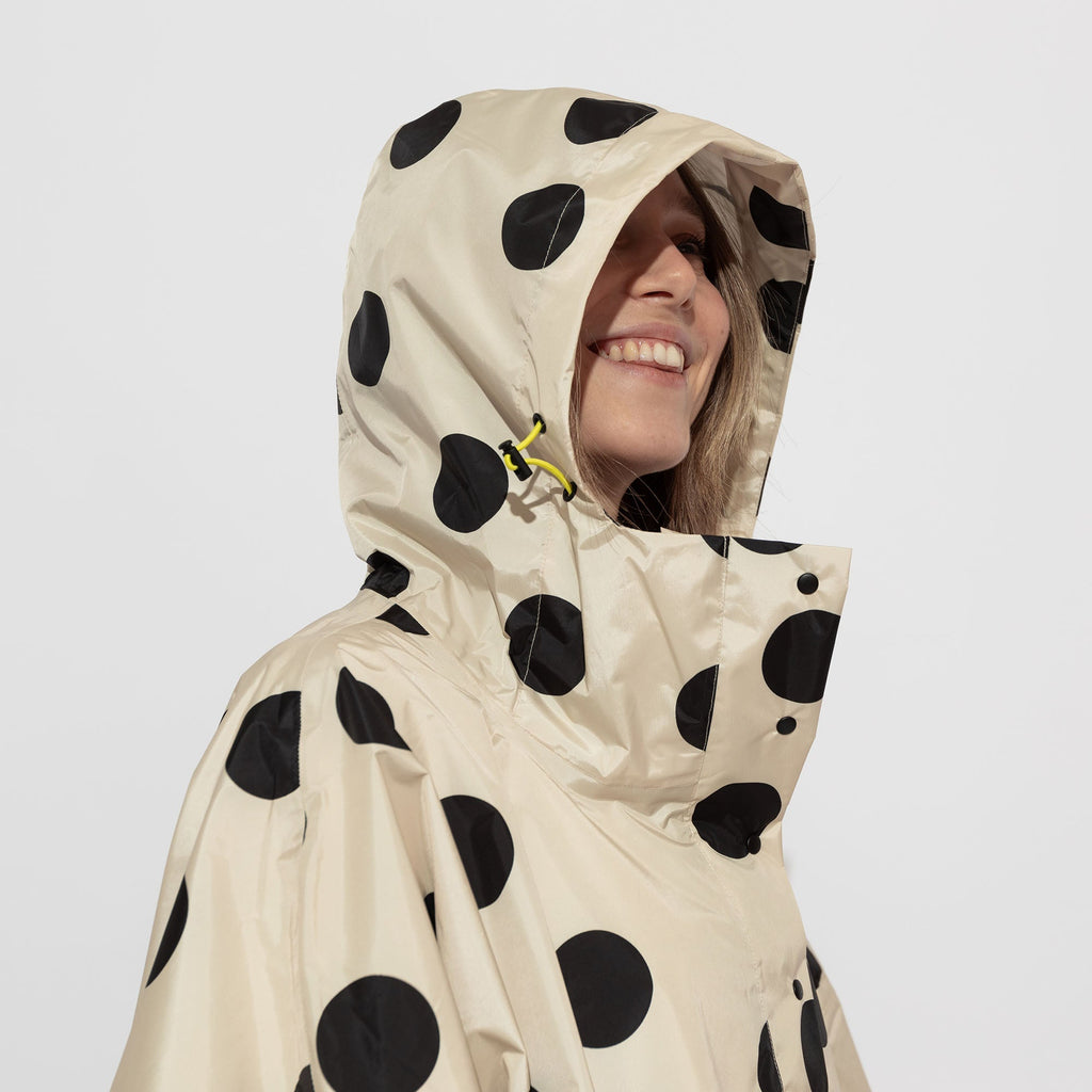 Recycled Rain Poncho - dots black/sand