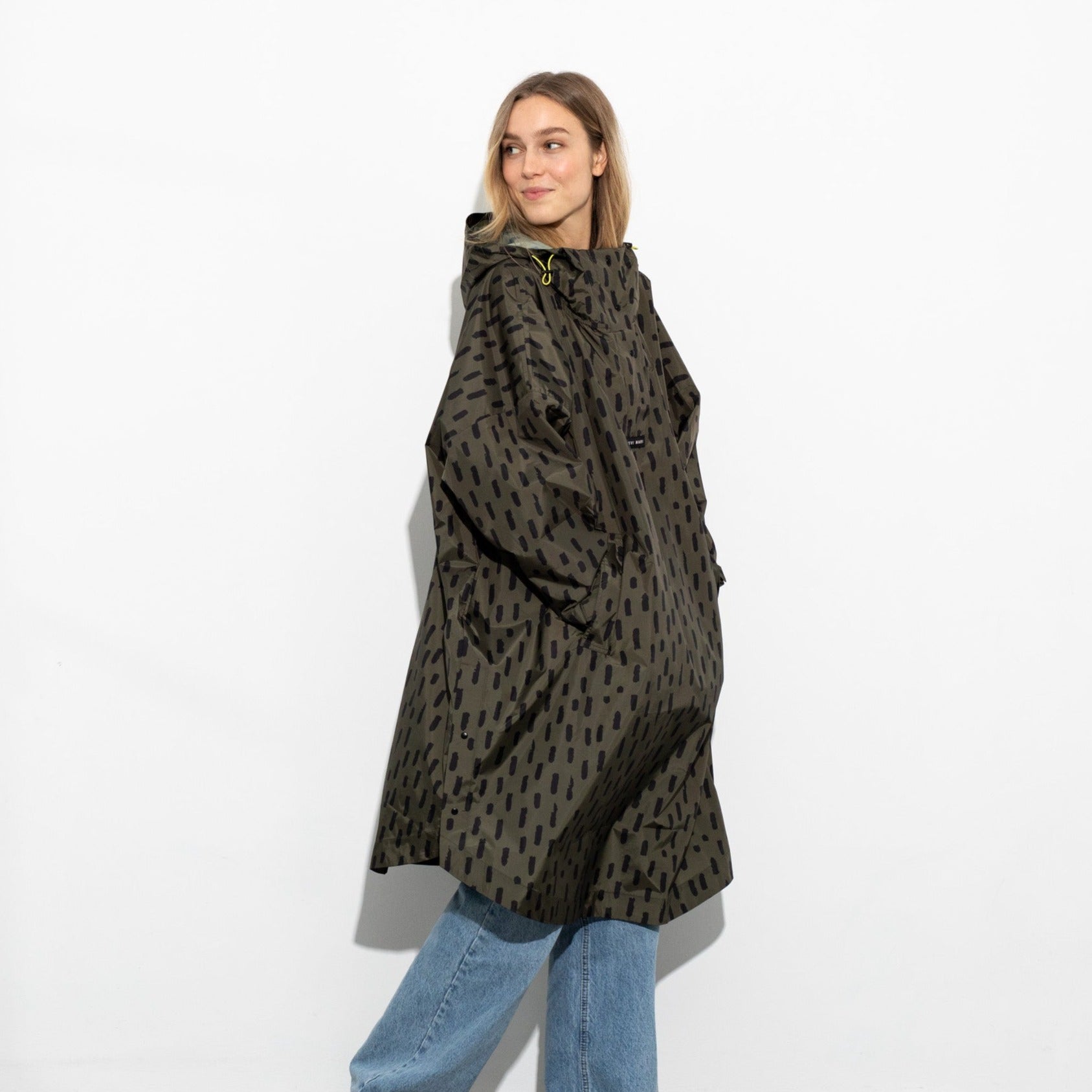 Recycled Rain Poncho - drops black olive