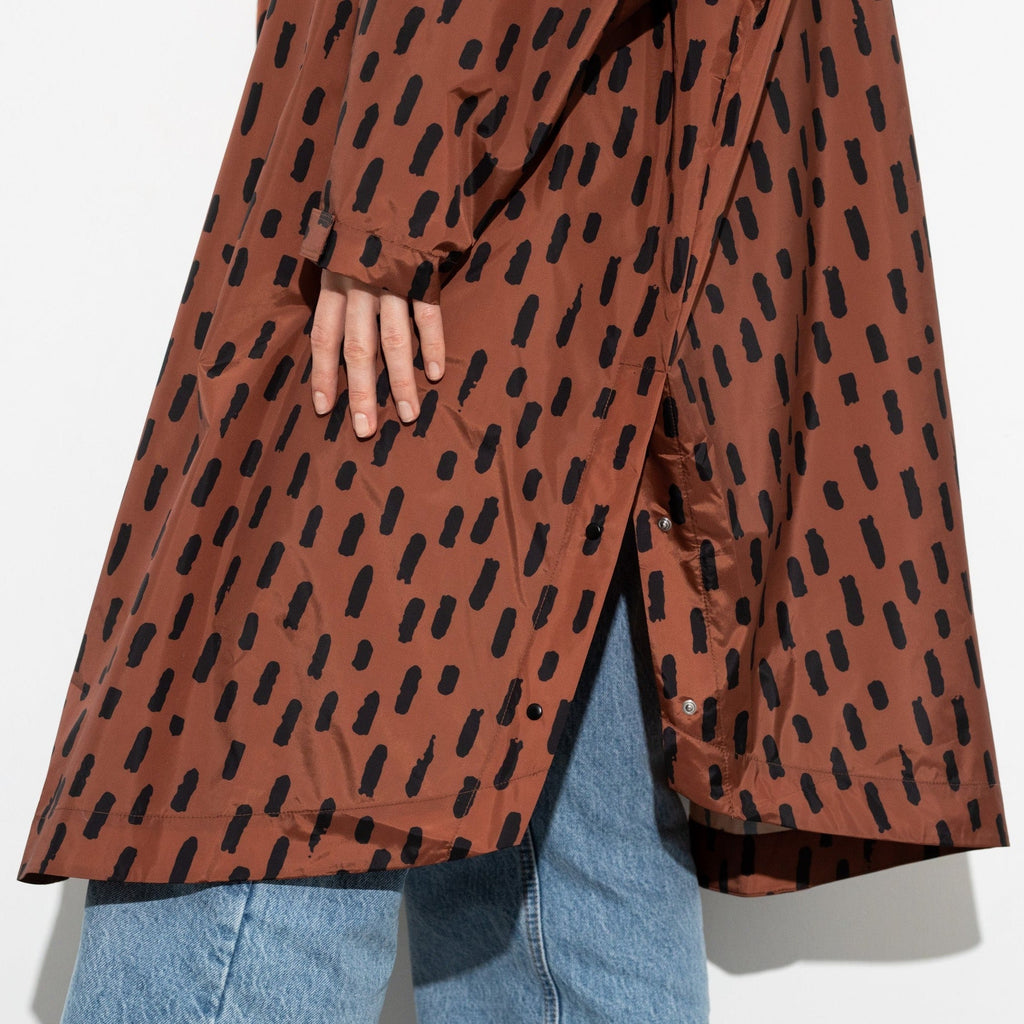 Recycled Rain Poncho - drops black rust