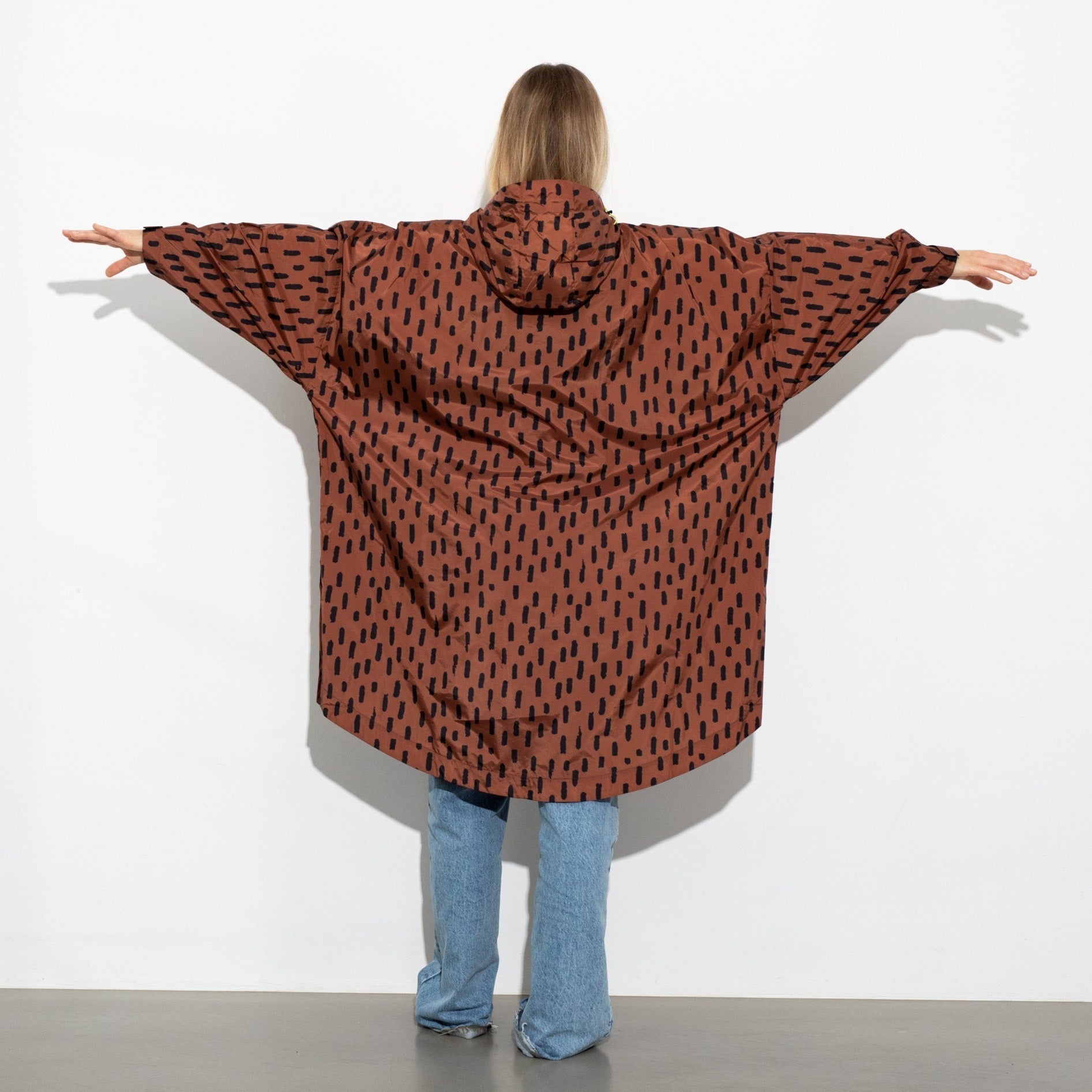 Recycled Rain Poncho - drops black rust