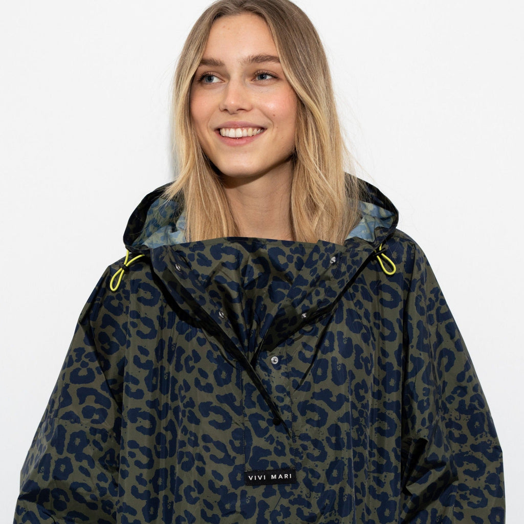 Recycled Rain Poncho - leo navy/olive