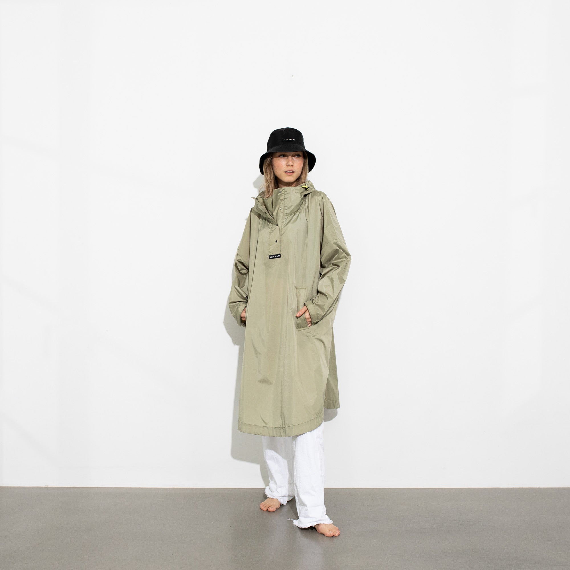 Recycled Rain Poncho - pale olive
