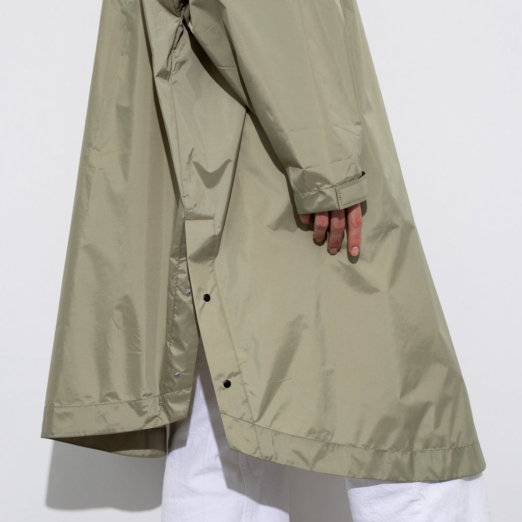Recycled Rain Poncho - pale olive