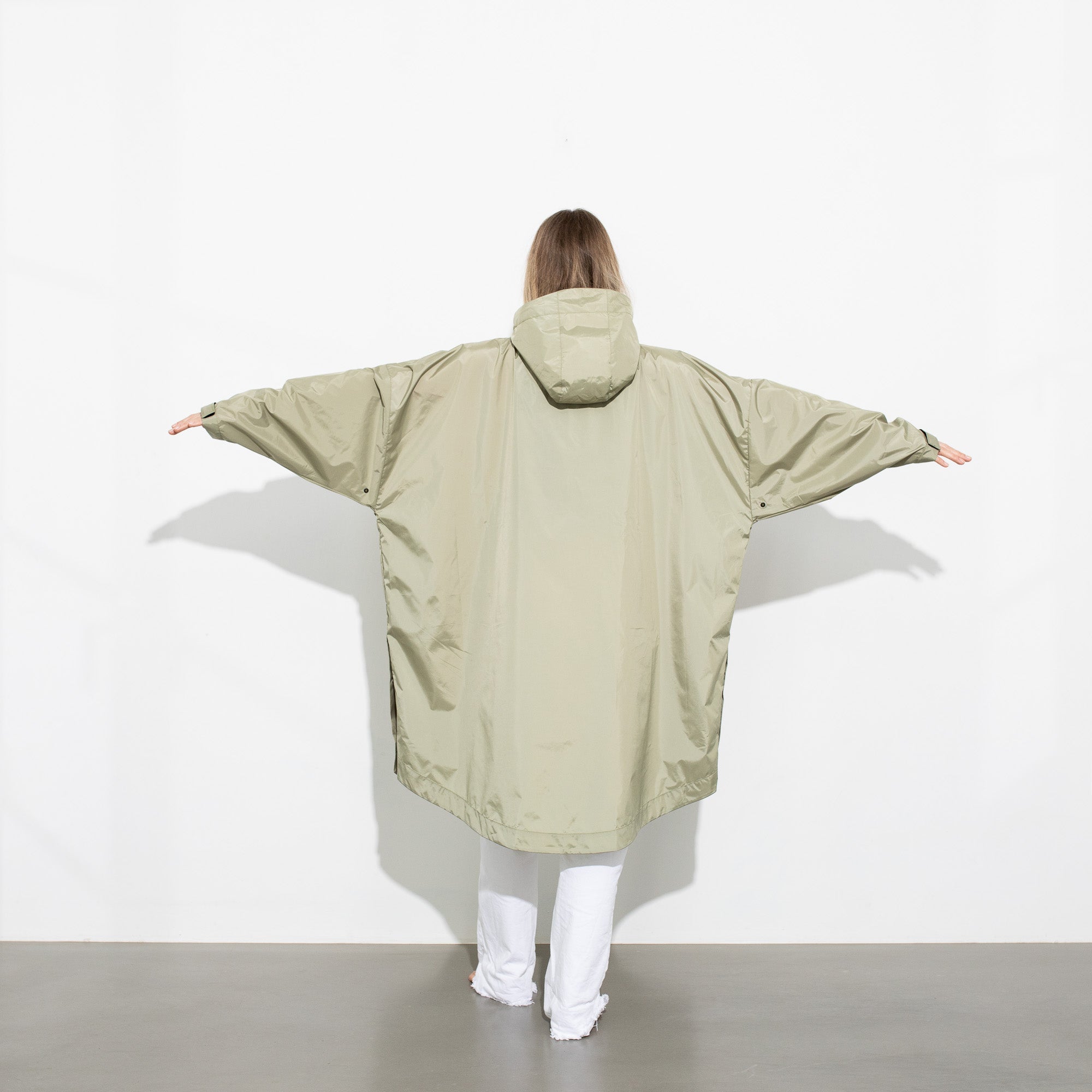 Recycled Rain Poncho - pale olive